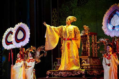 thiên trong show đất nước thiên hùng ca thiên trong show đất nước thiên hùng ca